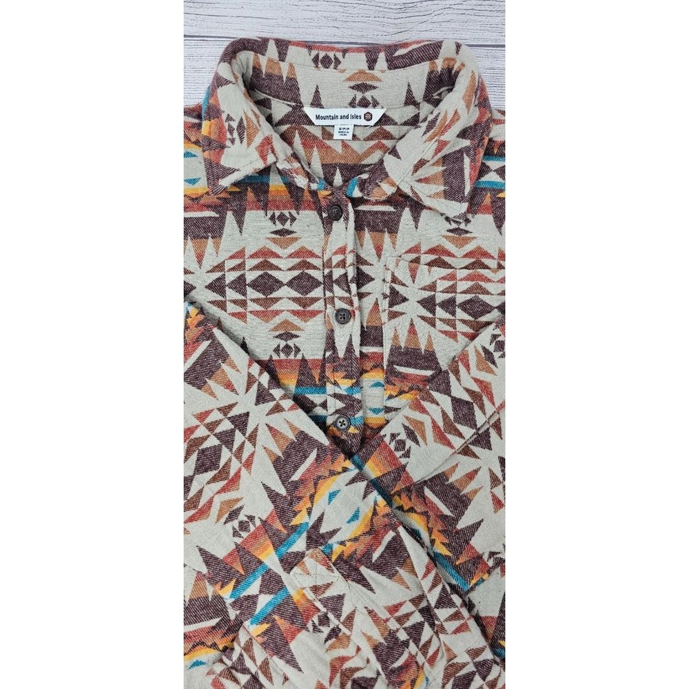 Mountain and Isles Women's Geometric Button Down Shirt - Multicolor